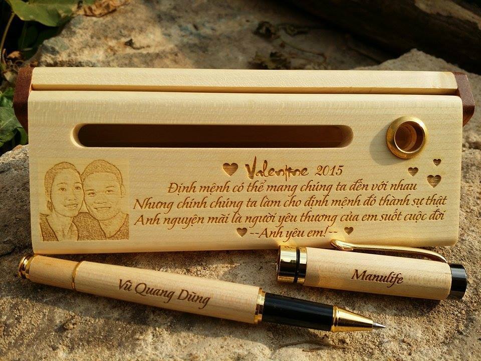 Bút gỗ khắc tên Maple đẹp giá rẻ valentine 