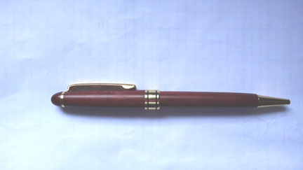 Bút gỗ QG02