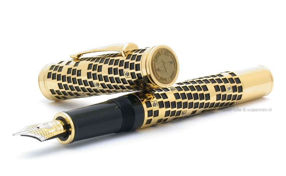 Parker Duofold Giant 125th Anniversary edition